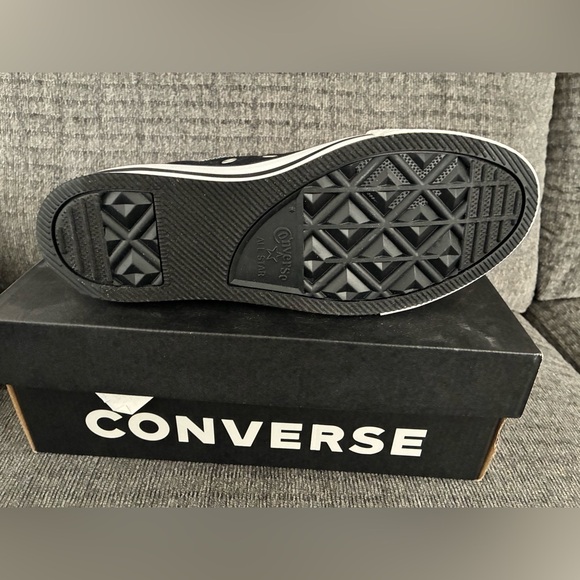 Converse Kids Black & White "Eva Lift" High-Top Platform Sneakers, size 5 - Picture 4 of 5
